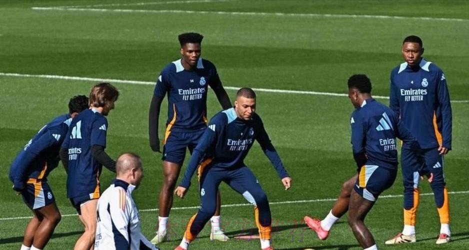 记者：姆巴佩右脚踝轻微扭伤 马斯坦托诺肌肉疲劳